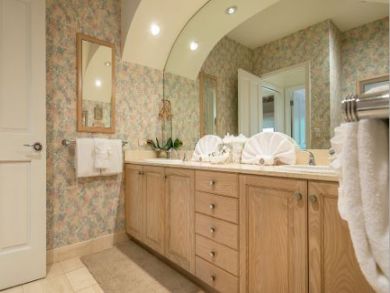 Bathroom with Walk In Shower